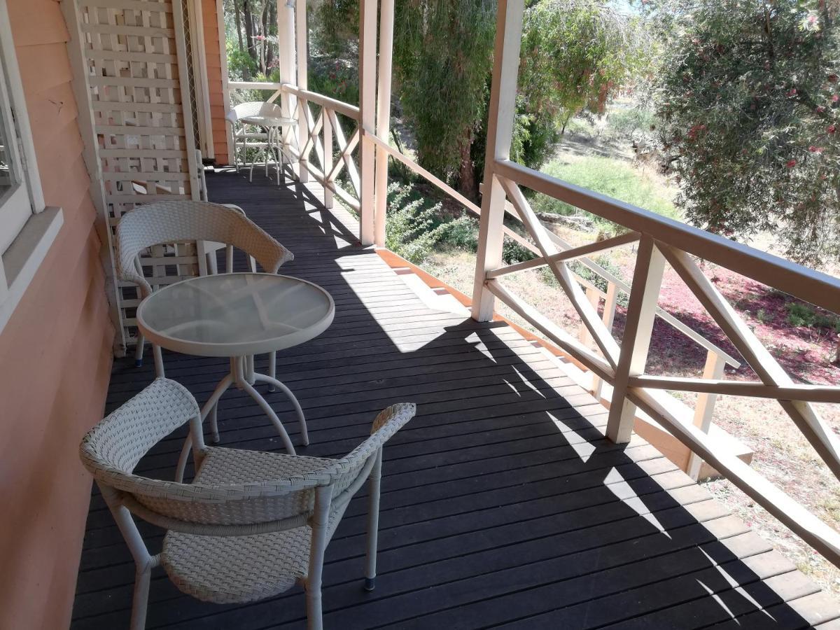 Woodlands Of Balingup Bush Cottages المظهر الخارجي الصورة